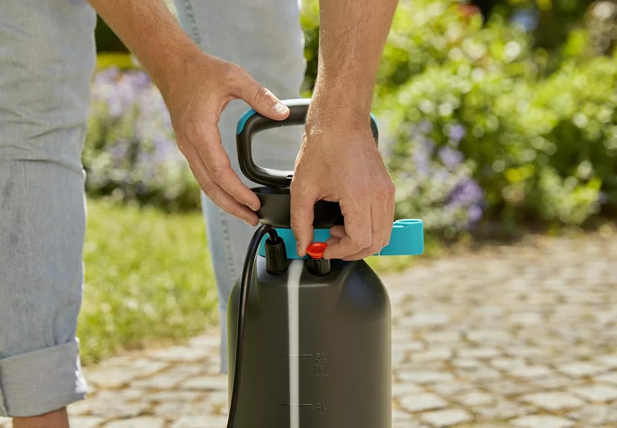 Gardena Basınçlı Püskürtücü 5 L 11130-20 — Pompa kolu detayı