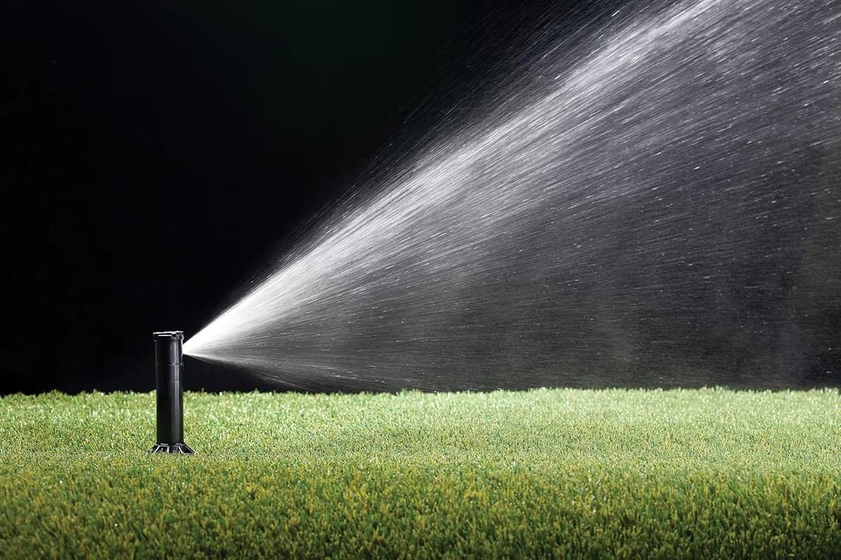 Rain Bird CP3504PC Pro Rotor — Rain Curtain su dağılımı örneği